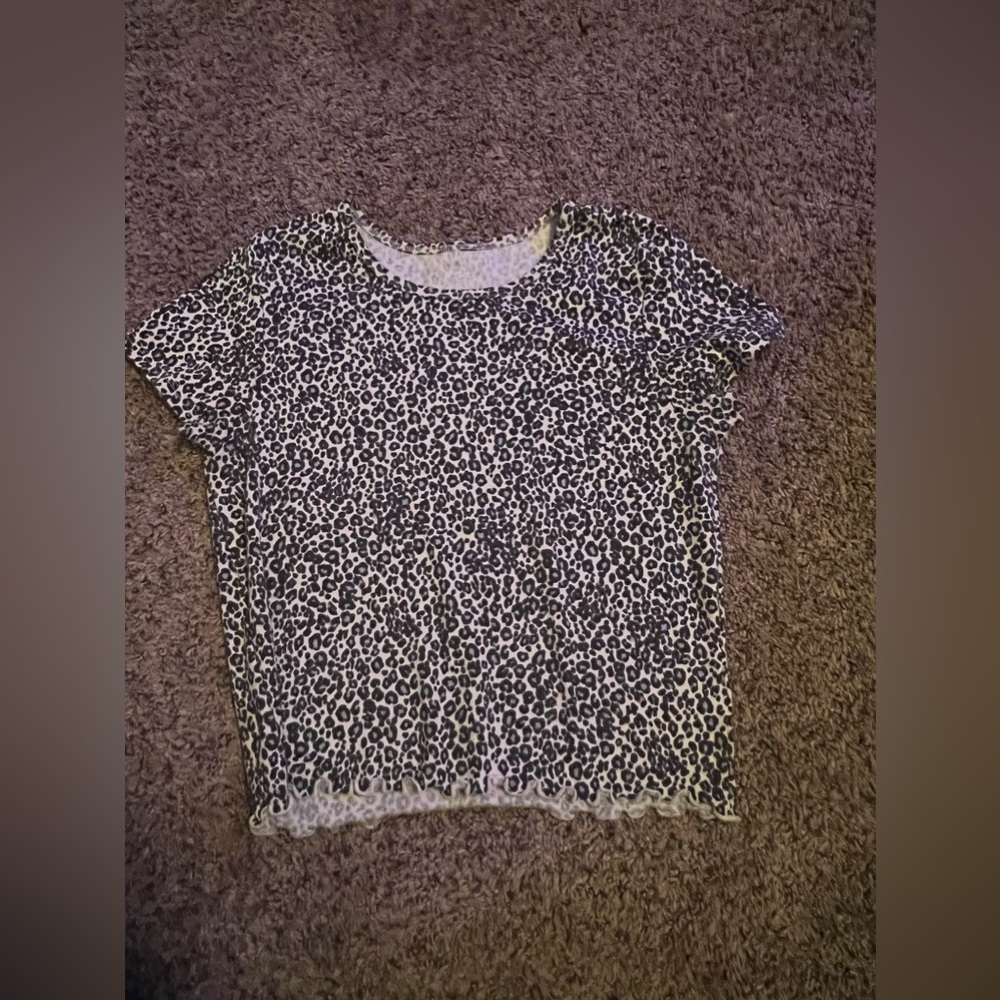 American Eagle cheetah Tee